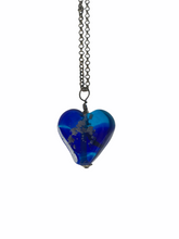 Load image into Gallery viewer, Petite Heart Pendant